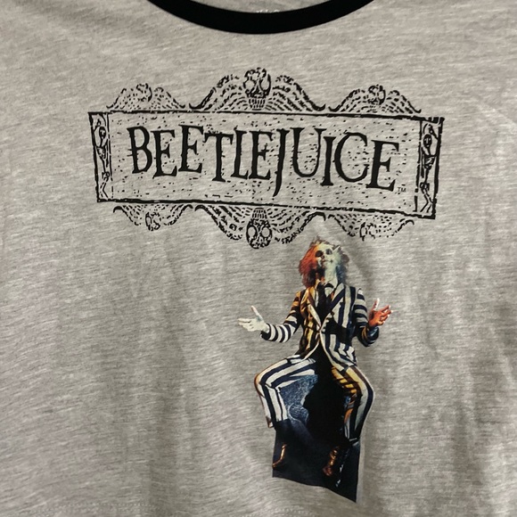 Beetlejuice crop top T-shirt - Picture 2 of 3